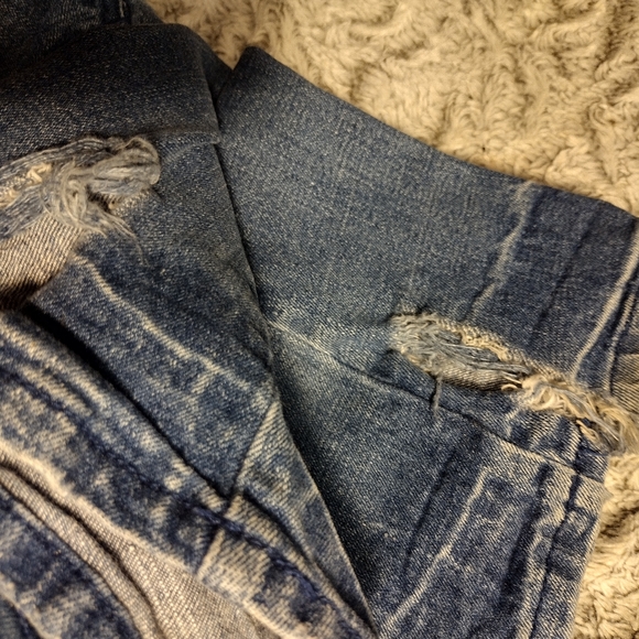 Women's Academics Jeans - Picture 7 of 7